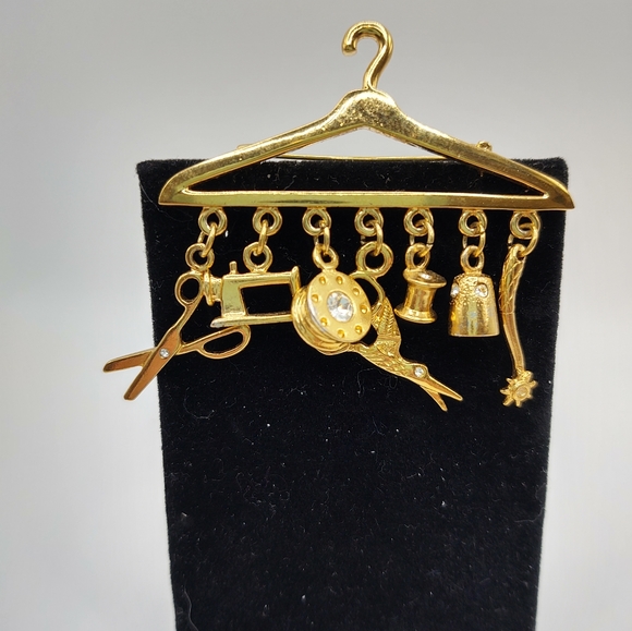 Vintage Gold Tone Hanger Brooch with Sewing Tool Charms - Picture 1 of 5